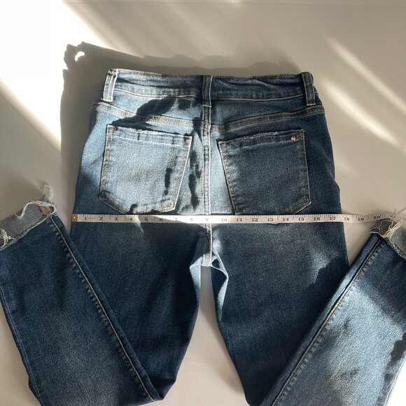 Mica womens jeans., Size 28, unique gold colored hardware - Picture 4 of 10